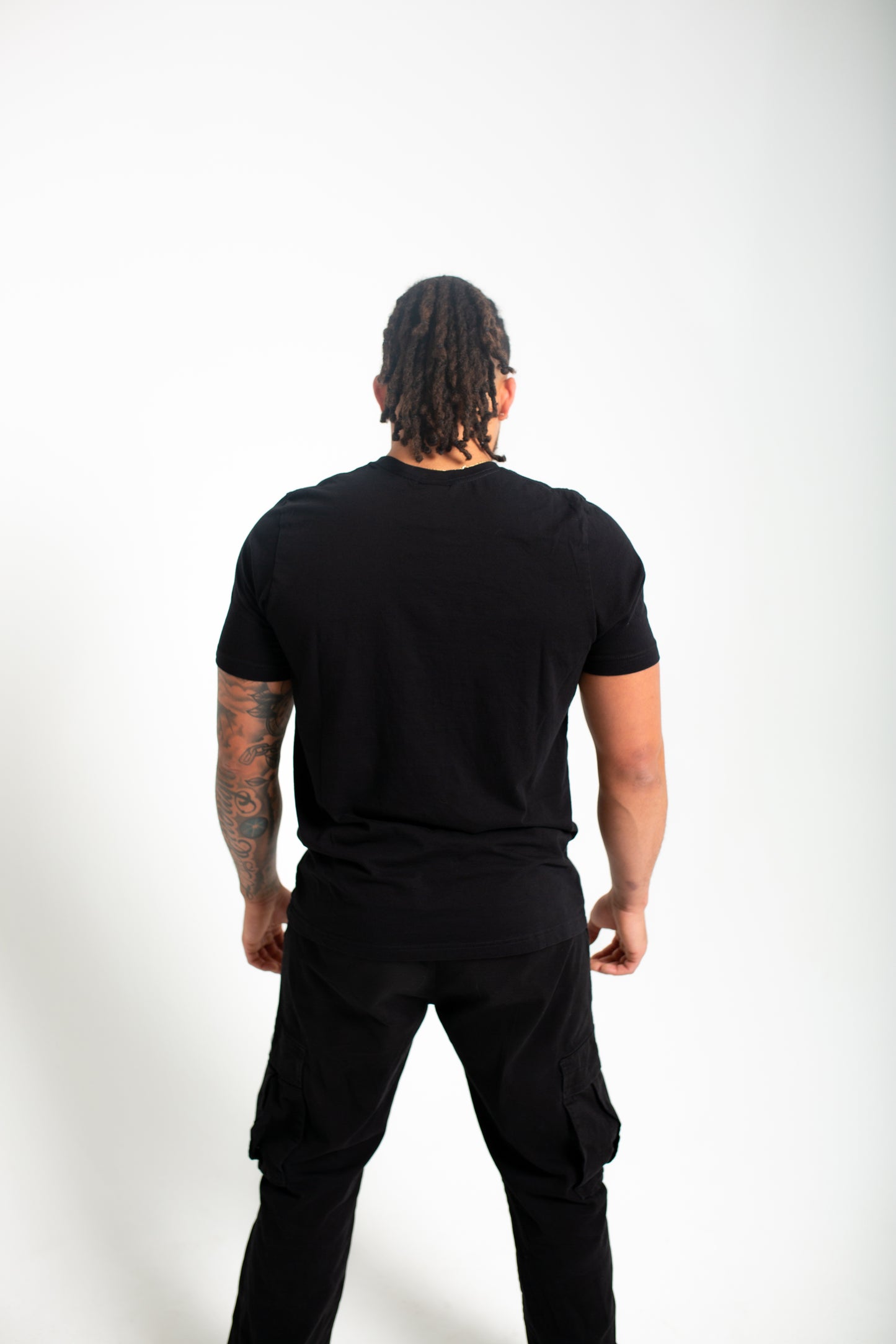 Men's Signature T-Shirt--Black